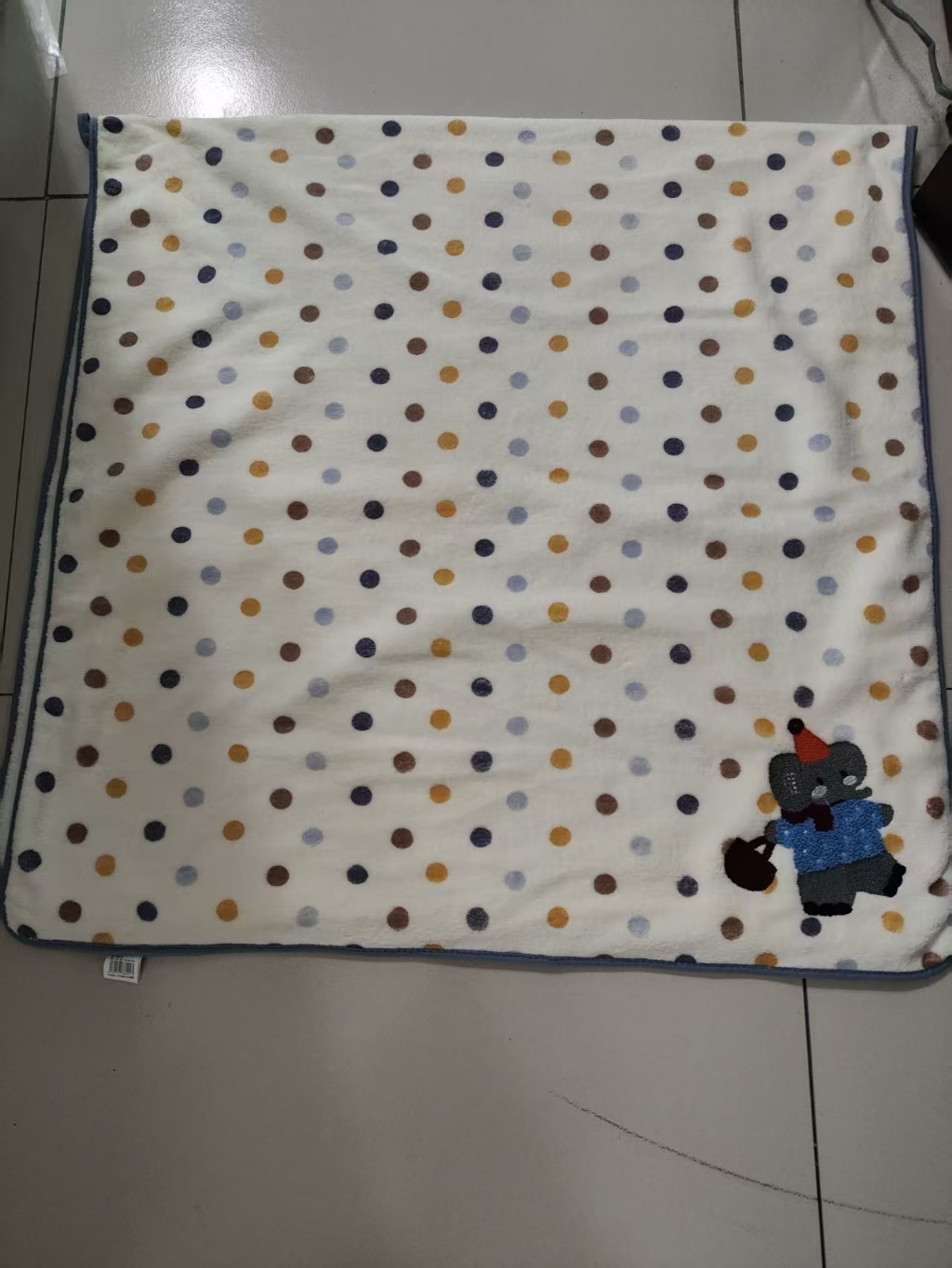 可愛動物圖樣雲朵感珊瑚絨刺繡浴巾 — 圖 5